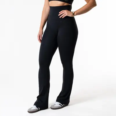Clean Träningstights Flared Tall Svart